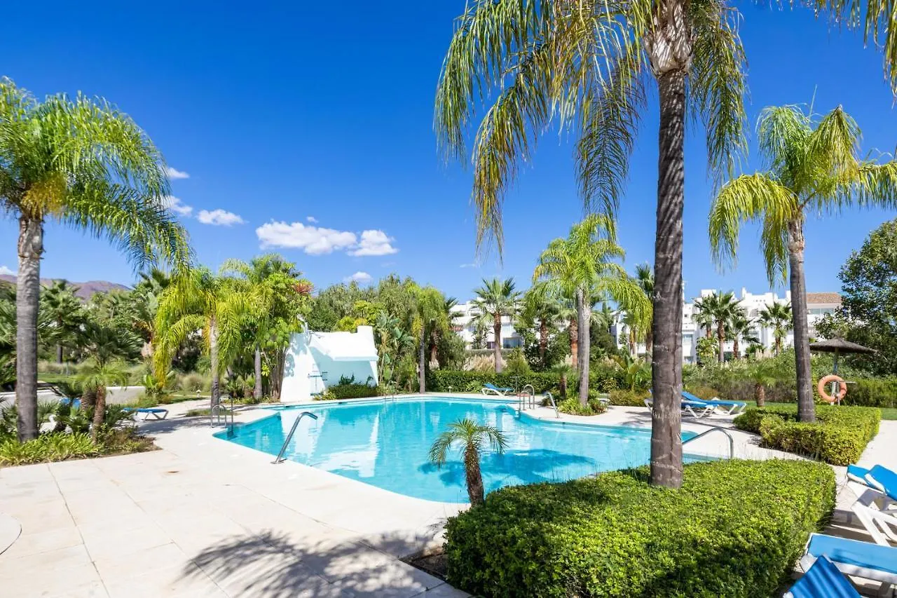 Stunning Blue Lagoon Apartment In Estepona By Costarentals - M12